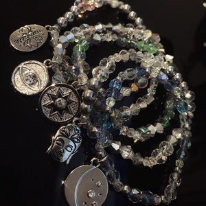 HANDMADE crystal and glass bracelets💎